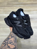 Tênis New Balance 9060 (Preto com Cinza)