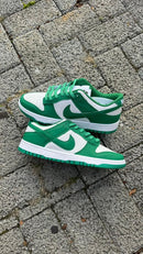Tênis Nike Dunk Low Retro