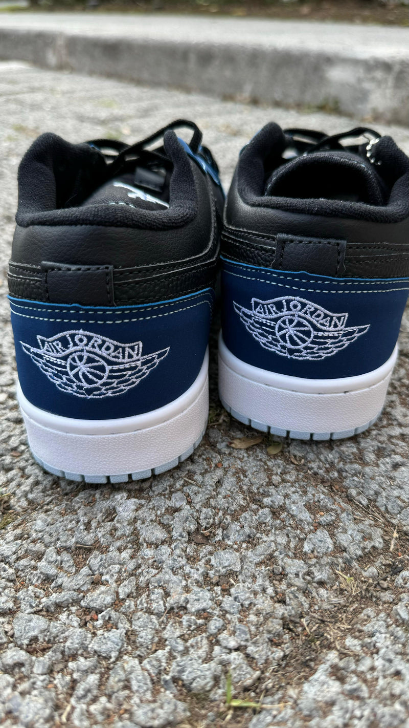 Tênis Air Jordan 1 Low